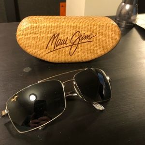 Maui Jim black rock sunglasses